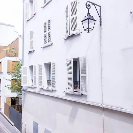 Apartment Stunning Near Canal St Martin - Divine Moon Paris